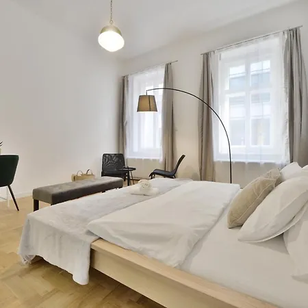 Central Newly Built Apartment, Aradi * 부다페스트