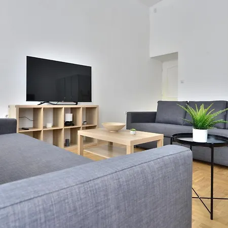 Central Newly Built Apartment, Aradi Budapest