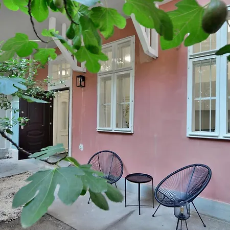 Central Newly Built Apartment, Aradi Budapest